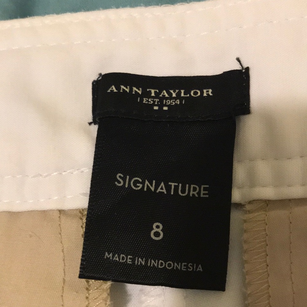 Like new Ann Taylor shorts size 8 - Picture 4 of 4